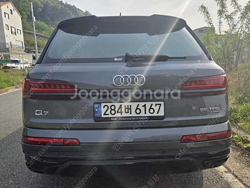 회색 아우디 Q7 중고 아우디 중고 55 TFSI 콰트...--9